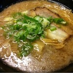 元祖山口らーめん 渾身の一杯 - 豚背脂ラーメン