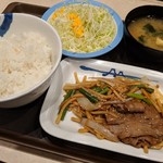Matsuya - 牛肉と筍のオイスター炒め定食