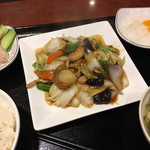 艶家 - ランチ 八宝菜 750円