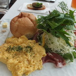 Caff’e Ponte ITALIANO - 広島産カキのブルスケッタアンチョビガーリック風味 ¥700