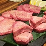 Yakiniku Uson - タンまるごと食べ比べ5種