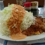 レストランばーく - 横から。高さを示そうと思ったのですが、変わらん…(´･ω･`)