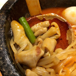 石焼らーめん 火山 - ホルモンたっぷり