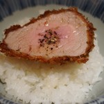 とんかつ マンジェ - 止められない。。特ヘレon the rice(笑)