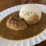 たかはし - サービスランチのハンバーグカレーライス