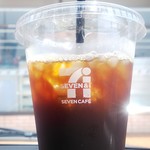 セブンイレブン - ドリンク写真:アイスコーヒーM100円 ガリガリ君価格不明