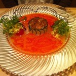 シェ・ヒャクタケ - いろいろな貝のトマト仕立てのソース