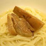 RAMEN RS 改 - 具材の親鶏とメンマ