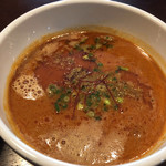 Jinrikisha - 海老薫るスープに甘辛く味付けられた肉味噌がスパイシーで美味しい！