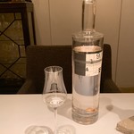 AKI NAGAO - クラフトジン