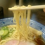 中華そば 無限 - 麺リフトアップ