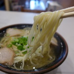 モリス - 中細ストレート。ご当地らしい。