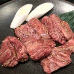 炭火焼肉 壽庵 - 中ハラミ