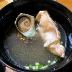 味処 佐とう - お椀、白身魚と姫サザエ