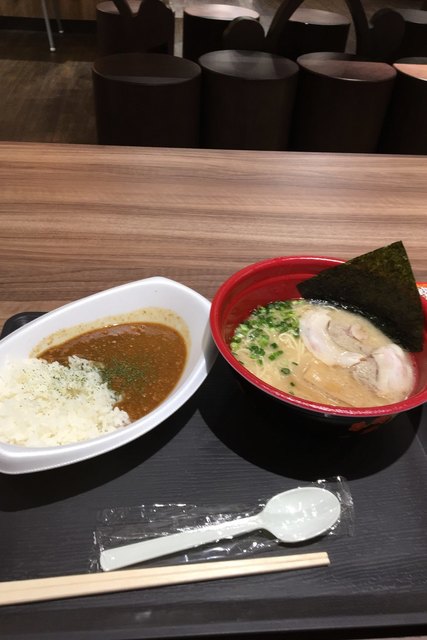 そんな ひどい By Ribot やまごや ジャイアントスタジアム店 西小倉 ラーメン 食べログ そんな ひどい By Ribot やまごや ジャイアントスタジアム店 西小倉 ラーメン 食べログ
