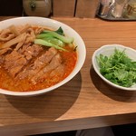 Renge no Gotoku - 排骨担々麺とパクチー別皿