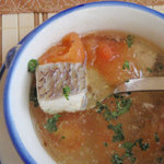 家庭イタリアン　くいもんや 響 - ランチについてきたスープ（鯛とトマトのスープ）