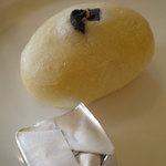 ベーカリーレストランサンマルク - 塩パン