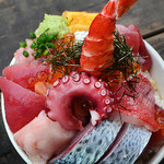 Atami Ginza Osakana Shokudou - 熱海のタカラ海鮮丼
