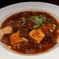 天空飲茶酒家 - 牛筋入り正宗麻婆豆腐