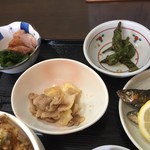 ささら - 豚肉生姜焼き かつを刺身