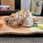 ぼちぼち - 天然真鯛のあら焼き