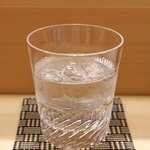 日本橋蛎殻町 すぎた - 芋焼酎　蔵の師魂　かめ壺貯蔵のロック　１杯目