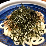 Marugame Seimen - (夏限定)旨辛肉つけうどん(冷並) 690円