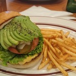 SUN DOVE DINER - アボカドチーズバーガー　1,250円