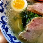 平凡くじら屋 - 鳥しおスープ