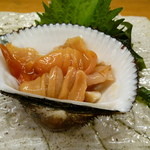 つるべ寿司 - 赤貝刺身