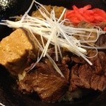 大船おでんセンター - 大船おでんセンター・すじ肉に焼き豆腐といとこん