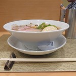 なにわ 麺次郎 - 横から