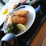 お食事処 森の湯茶屋 - 銚子産鰯フライ定食(1200円)です。