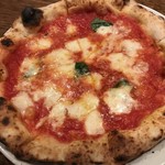 Tempters Pizza+Bar - マルゲリータトッピオ