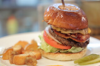 名古屋でハンバーガーが食べたい おすすめ人気店11選 食べログまとめ 名古屋でハンバーガーが食べたい おすすめ人気店11選 食べログまとめ
