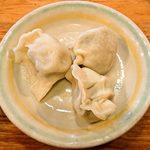 中国茶房８ - 水餃子 3個 150円～