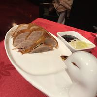 全聚徳 新宿店 - 切り分けられました