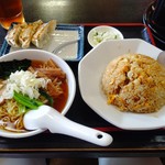 好美 - Bランチ（チャーハン、半ラーメン、餃子3個）