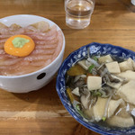 みなと食堂 - 平目漬け丼とせんべい汁