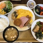 ホテルルートイン - 料理写真:和洋折衷の朝食