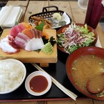 Uomaru Honten - 刺身セット・他。