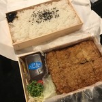 勝烈庵  - 