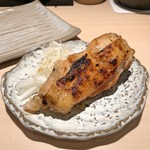 焼鳥 おみ乃 - 膝周り