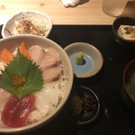 Koshitsu Izakaya Shouemon - ランチ 海鮮丼