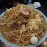 自家製麺 No11 - にんにく、ちょいあぶら