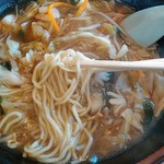 新楽 - 麺はこんな感じ