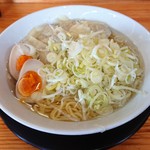 麺屋 とん嬉 - ネギ塩ワンタンメン750円