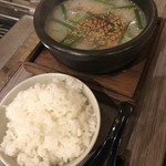 焼肉ホルモンたんど - ライス小とテールスープ白S