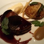 ラ ターブル ドゥ ジョエル・ロブション - 特選和牛フィレ肉のポワレ　マロンのフォンダンにセップ茸と木の実のクルート　こくのある赤ワインソース